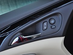 君威 2014款 2.4L 自动 SIDI精英时尚型