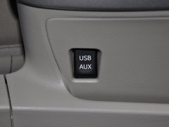 逸致 2014款 180E CVT 星耀 精英多功能版 7座