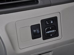 逸致 2014款 180E CVT 星耀 精英多功能版 7座