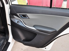 众泰Z300 2014款 1.5L 手动 豪华型
