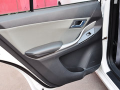 众泰Z300 2014款 1.5L 手动 豪华型