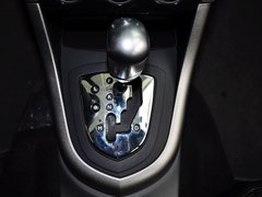 标致408 2013款 2.0L 自动 车载互联豪华版