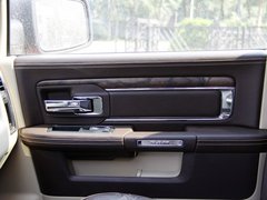 RAM Trucks霸王龙 2014款 5.7L 长角版