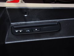 RAM Trucks霸王龙 2014款 5.7L 长角版