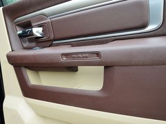 RAM Trucks霸王龙 2014款 5.7L 户外版