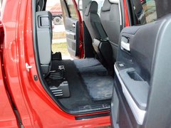 坦途 2014款 5.7L SR5 TRD版