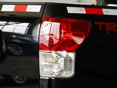 坦途 2014款 5.7L SR5 TRD版