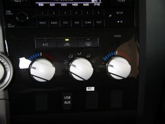 坦途 2014款 5.7L SR5 TRD版