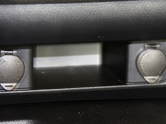 坦途 2014款 5.7L SR5 TRD版
