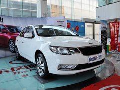 东风悦达起亚  1.6L 手动 车辆右侧45度角