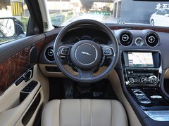 捷豹XJ 2014款 XJL 3.0 SC 四驱全景商务版