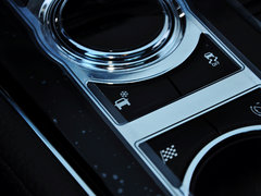 捷豹XJ 2014款 XJL 2.0T 两驱典雅商务版