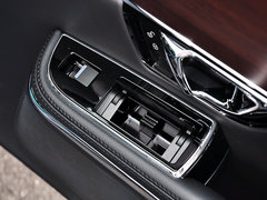 捷豹XJ 2015款 XJL 2.0T 两驱典雅商务版