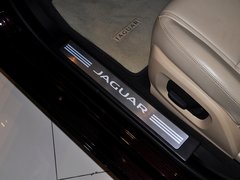 捷豹XF 2014款 XF 2.0T 风华版
