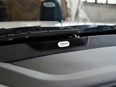 RAM Trucks霸王龙 2014款 Ram1500 5.7L R/T 改装两门版