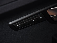 揽胜极光（进口） 2014款 2.0T 5门 耀享版 5座