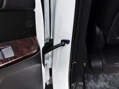 荣威W5 2014款 1.8T 2WD 胜域特装版