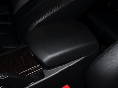 荣威W5 2014款 1.8T 4WD 豪域特装版
