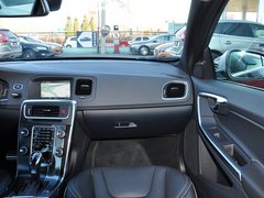 沃尔沃V60 2014款 2.0T T5 个性运动版