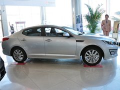 东风悦达起亚  2.0L AT 车辆正右侧