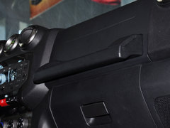 北京BJ40 2014款 2.4L 手动 穿越版