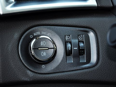 凯迪拉克SRX 2014款 3.0L 豪华型 5座