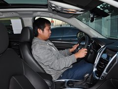 凯迪拉克SRX 2014款 3.0L 舒适型 5座