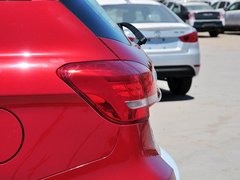 哈弗H2 2014款 1.5T 手动 两驱精英版 5座