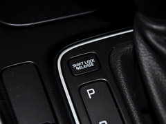 佳乐 2013款 2.0L 自动 标准版 国IV 5座