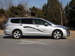 广汽本田  2.4L 自动 车辆正右侧