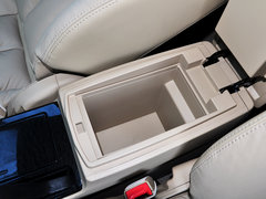 海马M8 2014款 2.0L 自动 豪华型