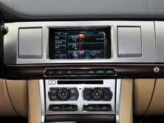 捷豹XF 2014款 2.0T Style Club限量版