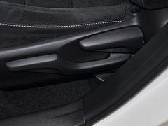 雷克萨斯CT 2014款 200h 1.8L CVT 舒适版（单色）