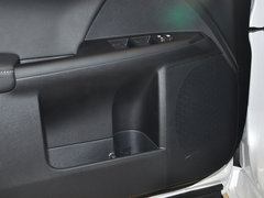 雷克萨斯CT 2014款 200h 1.8L CVT 舒适版（单色）