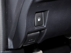 雷克萨斯CT 2014款 200h 1.8L CVT F SPORT版（双色）