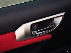 雷克萨斯CT 2014款 200h 1.8L CVT F SPORT版（双色）