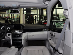 奔驰E级 2014款 改款E300L 3.0L 自动 运动豪华型