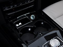 奔驰E级 2014款 改款E300L 3.0L 自动 运动豪华型