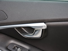 沃尔沃V40 2014款 Cross Country 2.0T T5 AWD 智雅版