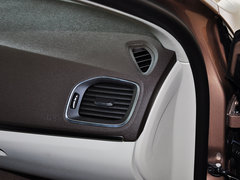 沃尔沃V40 2014款 Cross Country 2.0T T5 AWD 智尊版