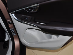 沃尔沃V40 2014款 Cross Country 2.0T T5 AWD 智尊版
