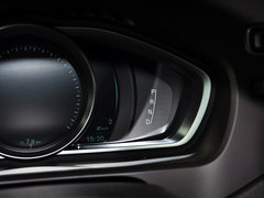 沃尔沃V40 2014款 Cross Country 2.0T T5 AWD 智尊版