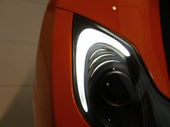 迈凯伦12C 2013款 3.8T DCT SPIDER 50周年纪念版