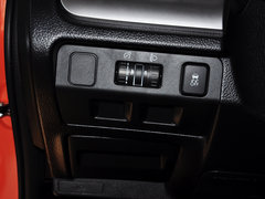 斯巴鲁XV 2014款 2.0i CVT 舒适版 5座