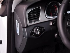 奥迪A5 2014款 45TFSI 2.0T CVT Coupe 风尚版