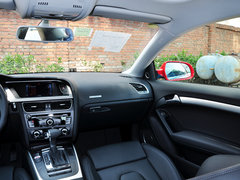 奥迪A5 2014款 45TFSI 2.0T CVT Coupe 风尚版