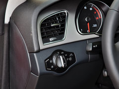 奥迪A5 2014款 45TFSI 2.0T CVT Coupe 风尚版