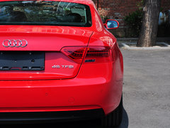 奥迪A5 2014款 45TFSI 2.0T CVT Coupe 风尚版