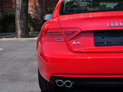 奥迪A5 2014款 45TFSI 2.0T CVT Coupe 风尚版