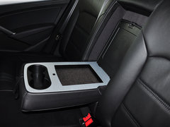 帕萨特 2014款 1.8TSI DSG 尊荣版